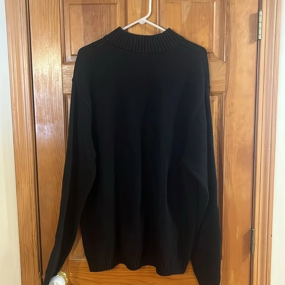 Chaps men’s quarter button pull over winter sweater size xlarge.